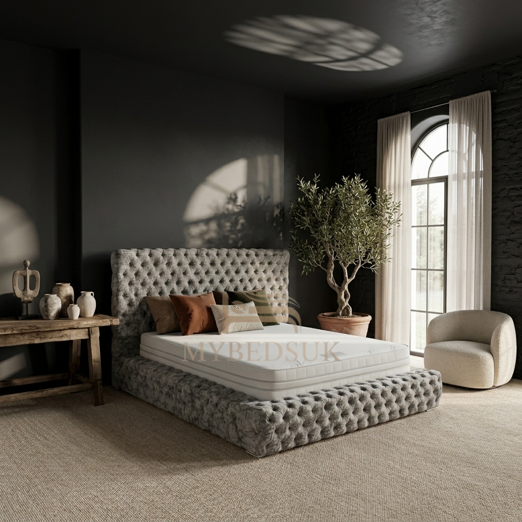 Santiago Chesterfield Ambassador Bed